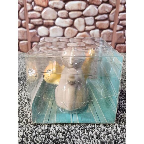 BW Boston Warehouse Frisky Business Cats Salt and Pepper Shaker Set - Picture 3 of 9